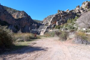 Parking - Camino Equipado Barranco del Tranco K1 (Villel, Teruel) - RocJumper