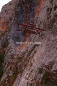 Rejilla inicio - Vía Ferrata Zarzalar - Nerpio - RocJumper