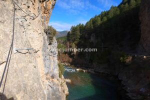 Tramo 1 - Flanqueo - Vía Ferrata Refogons - Campo - RocJumper