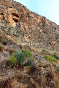 Hacia el inicio - Vía Ferrata Callejones del Gato + Paso del Gato - Orihuela - RocJumper