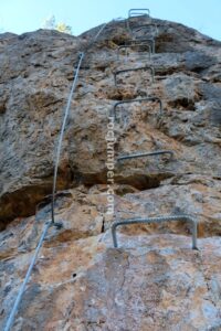 Tramo 1 Vertical - Vía Ferrata Cueva Mona - Linares de Mora - RocJumper