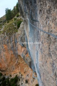 Flanqueo K5 - Vía Ferrata Zarzalar - Nerpio - RocJumper