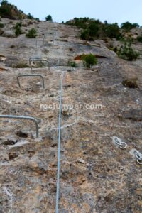 Placa Tumbada - Tramo 2 - Vía Ferrata La Bárbara - Montalbán - RocJumper