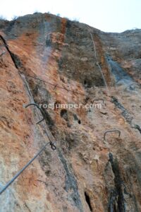 Flanqueo - Vía Ferrata Zarzalar - Nerpio - RocJumper