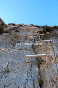 Vertical - Vía Ferrata Pas de Cabres - Tavernes de la Valldigna - RocJumper