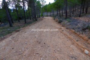 Retorno Pista - Vía Ferrata La Bárbara - Montalbán - RocJumper