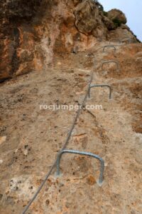 Placa Tumbada - Vía Ferrata Sierra de Oliva - Caudete - RocJumper