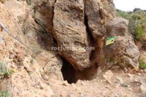 Salida cueva - Tramo 1 - Vía Ferrata La M de Cárdiar - RocJumper