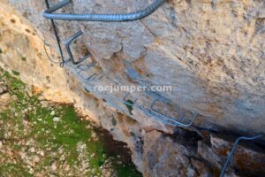 Flanqueo - Tramo 4 - Vía Ferrata John Hogbin - Zafarraya - RocJumper