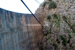 Tirolina - Tramo 3 - Vía Ferrata Presa de los Caballeros - Montejaque - RocJumper