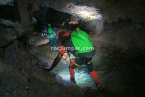 Galerías CEA - Cueva de los Chorros - Río Mundo - Riópar - RocJumper