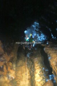 Vía de Negror - Cueva de los Chorros - Río Mundo - Riópar - RocJumper