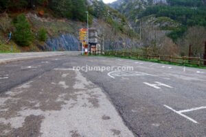 Parking - Vía Ferrata Pared de Isérias - Canfranc-estación - RocJumper