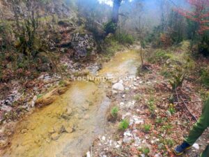 Cruzar torrente - Gorgues de les Canalas - Sadernes - RocJumper