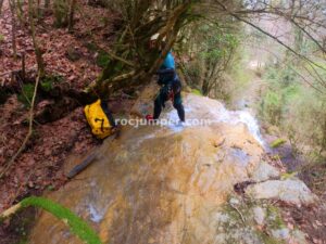R6 - Torrent de la Monnera - Castell de l'Areny - RocJumper