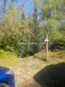 Parking Inferior - Barranc Llau de Llavaneres - Estavill - RocJumper