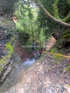 R2 - Barranc Llau de Sant Feliu - Estavill - RocJumper