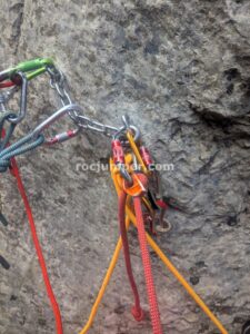 R1 - Barranc Estret de l'Estany Obert - Pinyana - RocJumper
