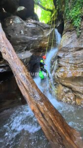 R3 - Barranc de les Espones Inferior - Mont-ros - RocJumper