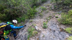 Bajada con cuerda - Barranc d'Erta - Castellàs - RocJumper